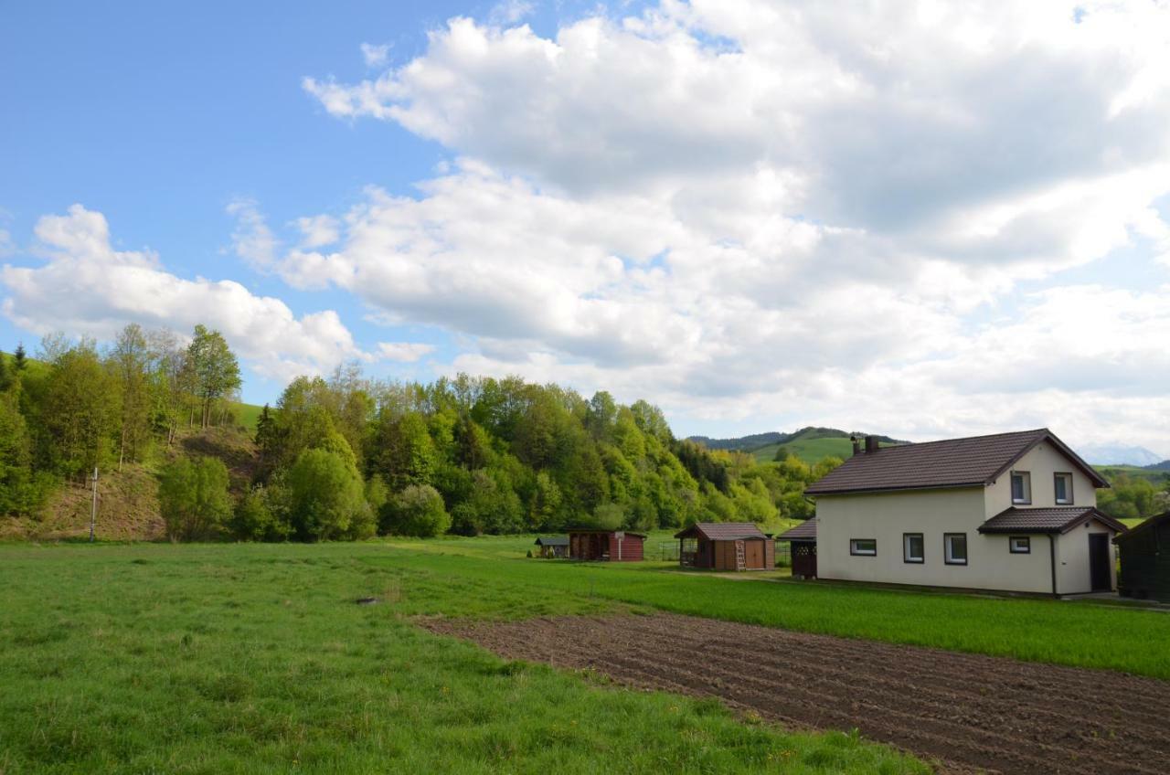 Penzion Pod Troma Korunami Červený Kláštor エクステリア 写真